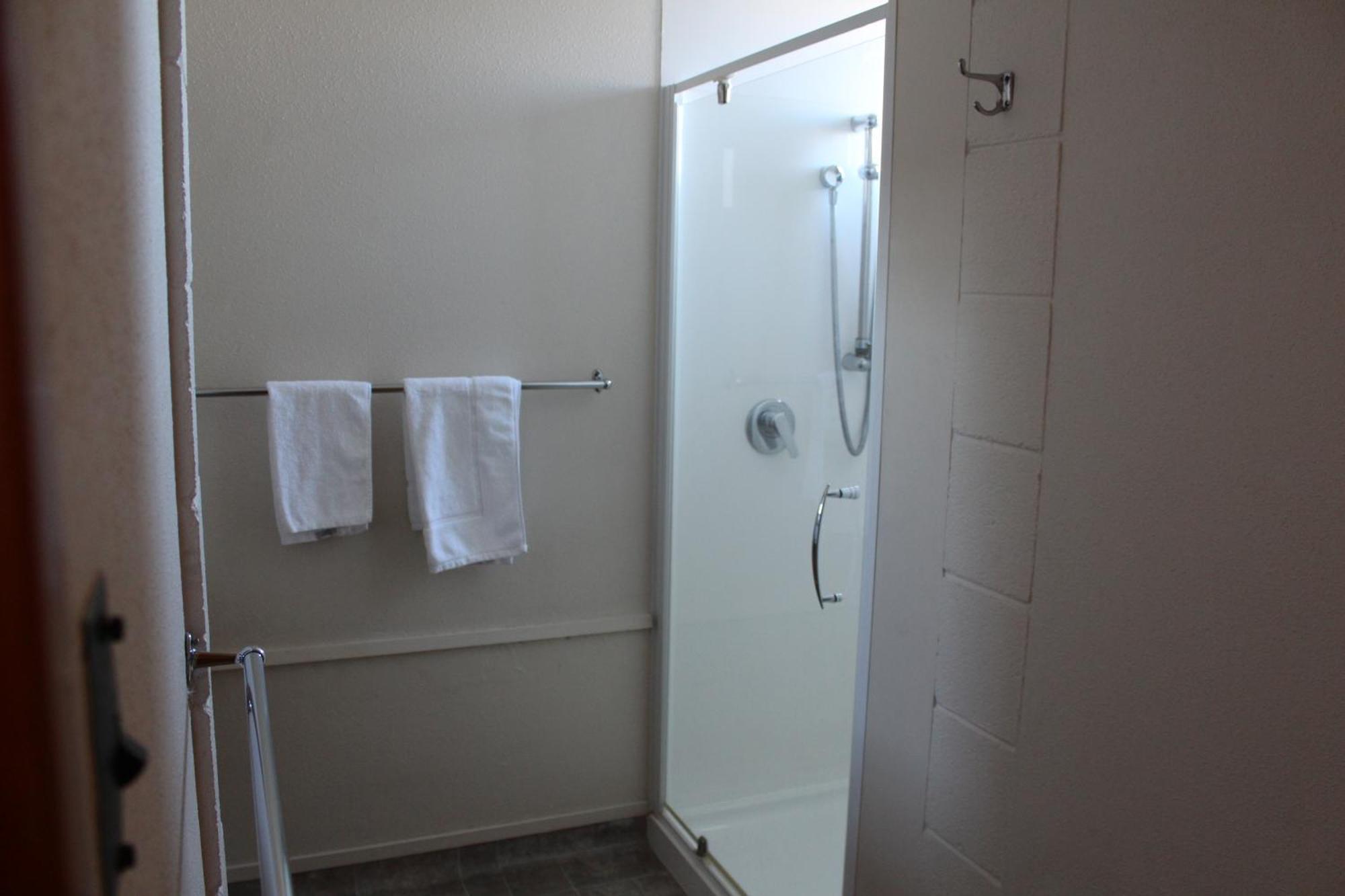 Elmore Lodge Motel Хейстингс Экстерьер фото